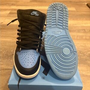 Nike High-Top Sneakers in Black and Light Blue